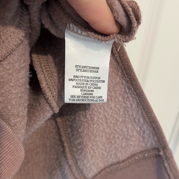 Z Supply Half Zip Modern Weekender Pullover - Picture 8 of 11